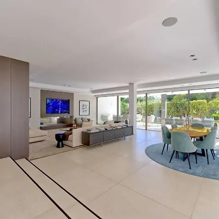New Modern Pue