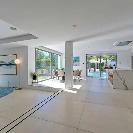 New Modern Pue Apartment Marbella