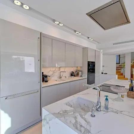 Apartment New Modern Pue Marbella