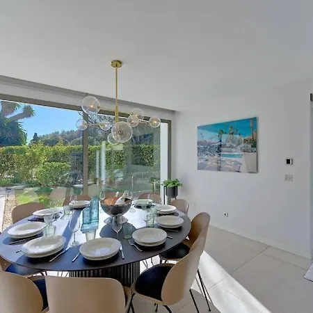 New Modern Pue Apartment