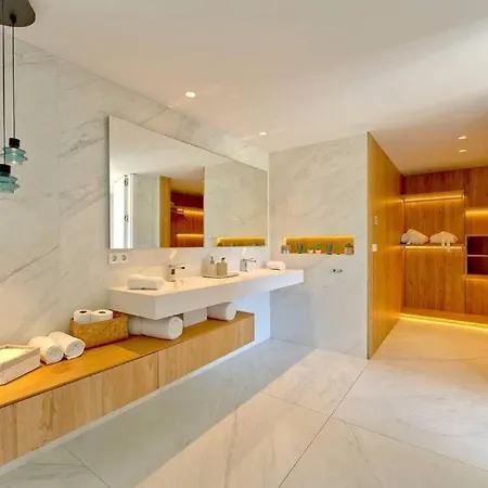 New Modern Pue Apartment
